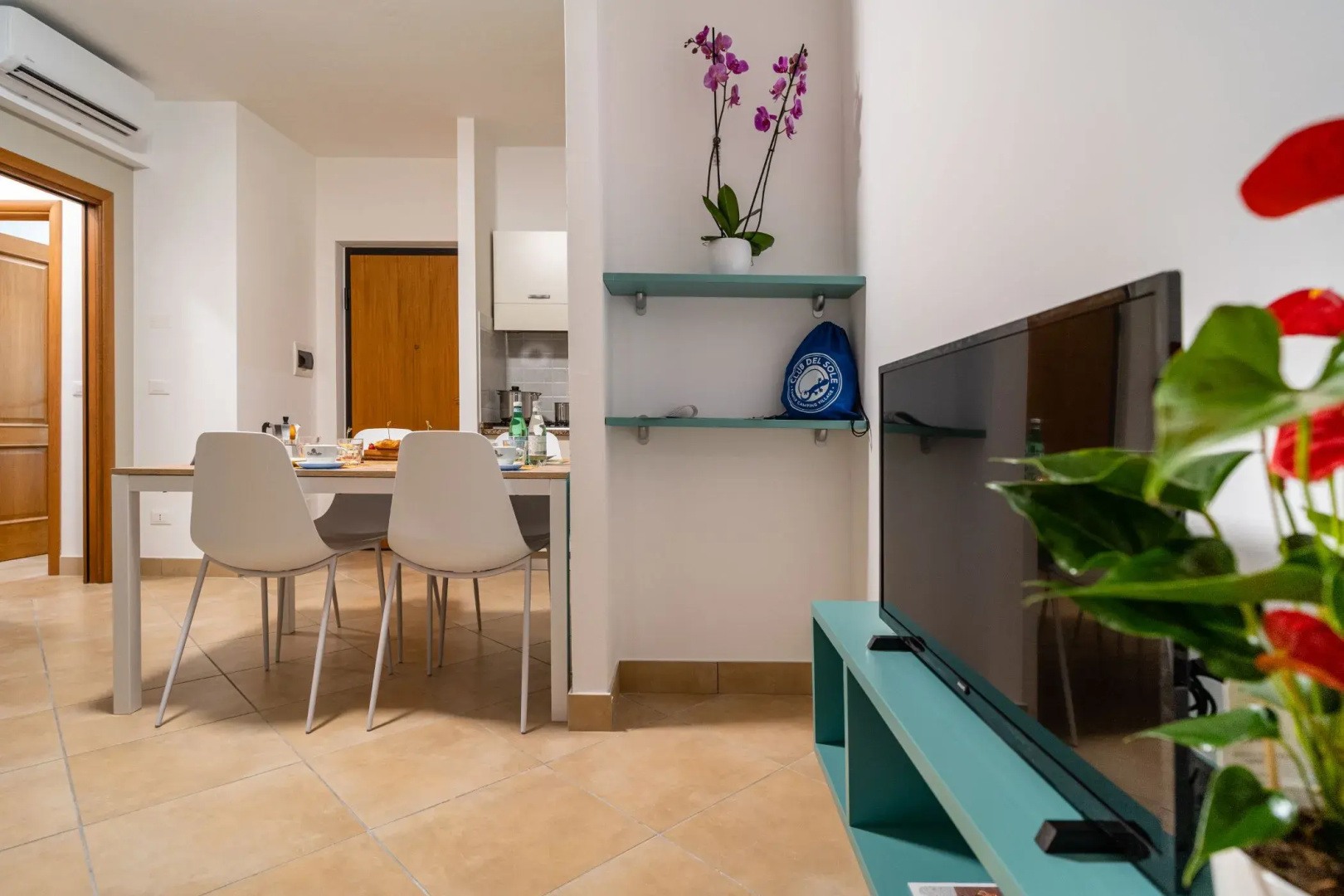 Club Del Sole Stork Family Collection