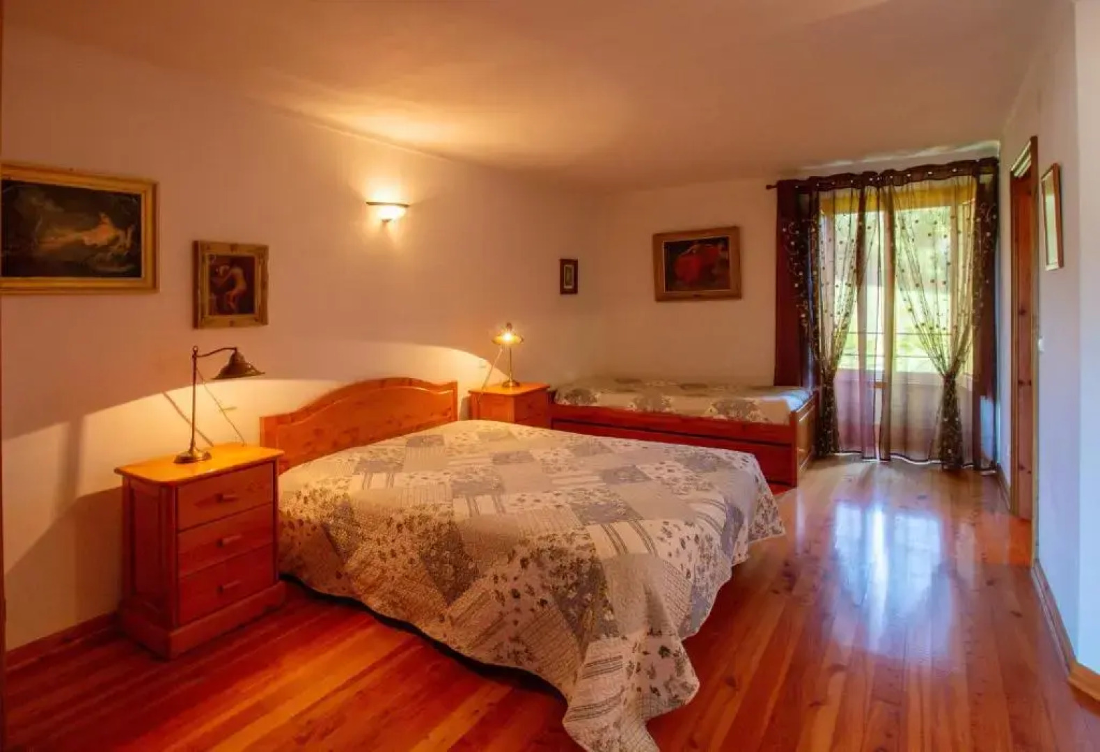 House With 4 Bedrooms in Porto de Mós, With Wonderful Lake View, Pool