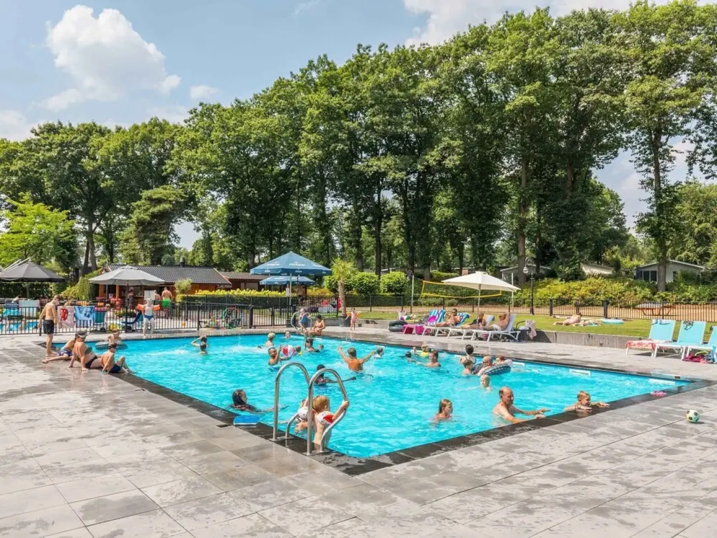 Modern Villa With Outdoor Sauna and spa