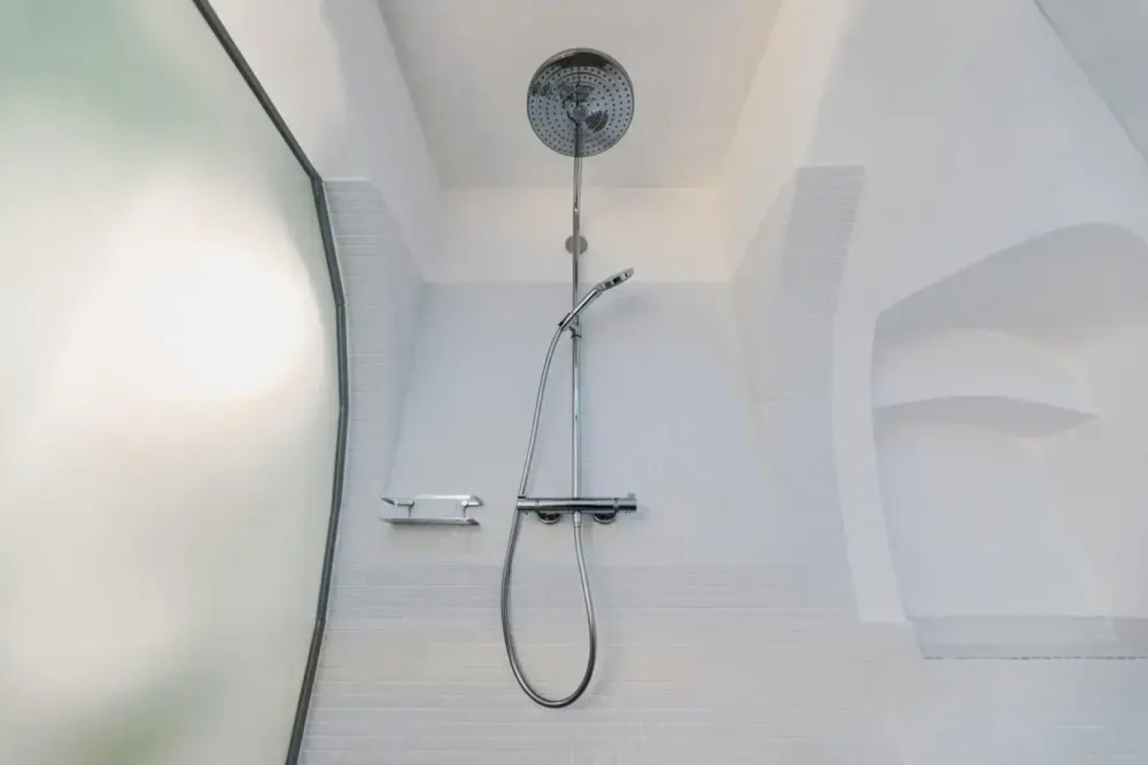 Deluxe Apartment With two King Bedrooms in the Historic Centre of D Rnstein