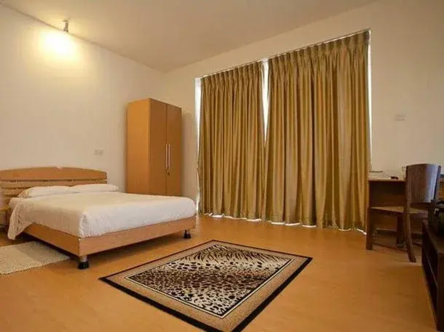 Breeze Apartment