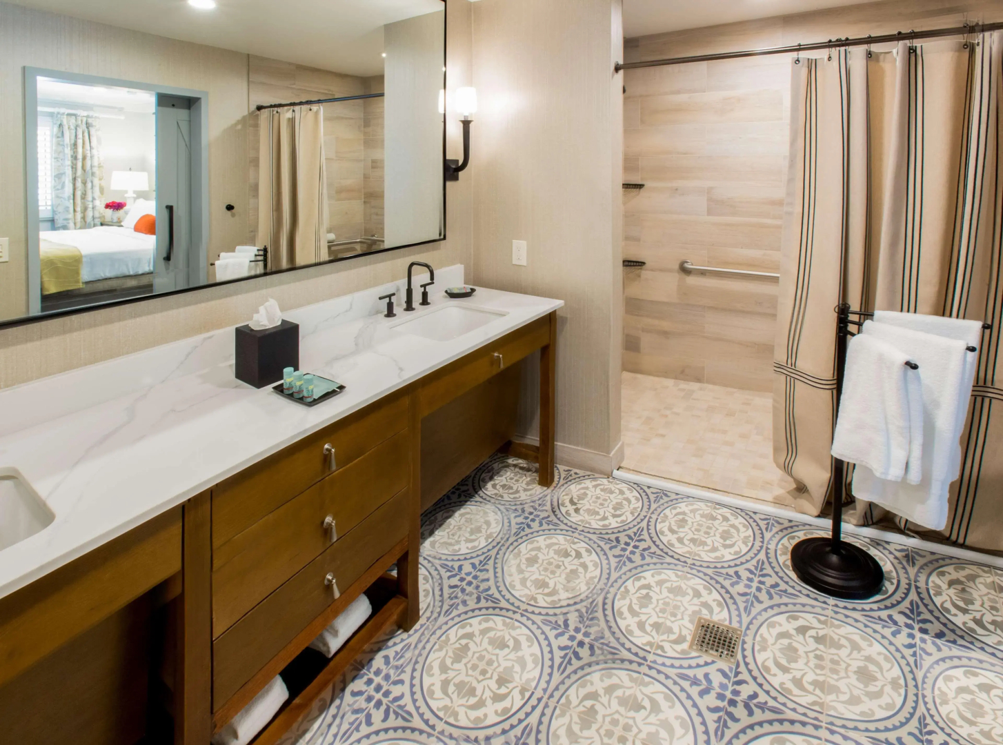 Dry Creek Inn MOD Collection by Sonesta