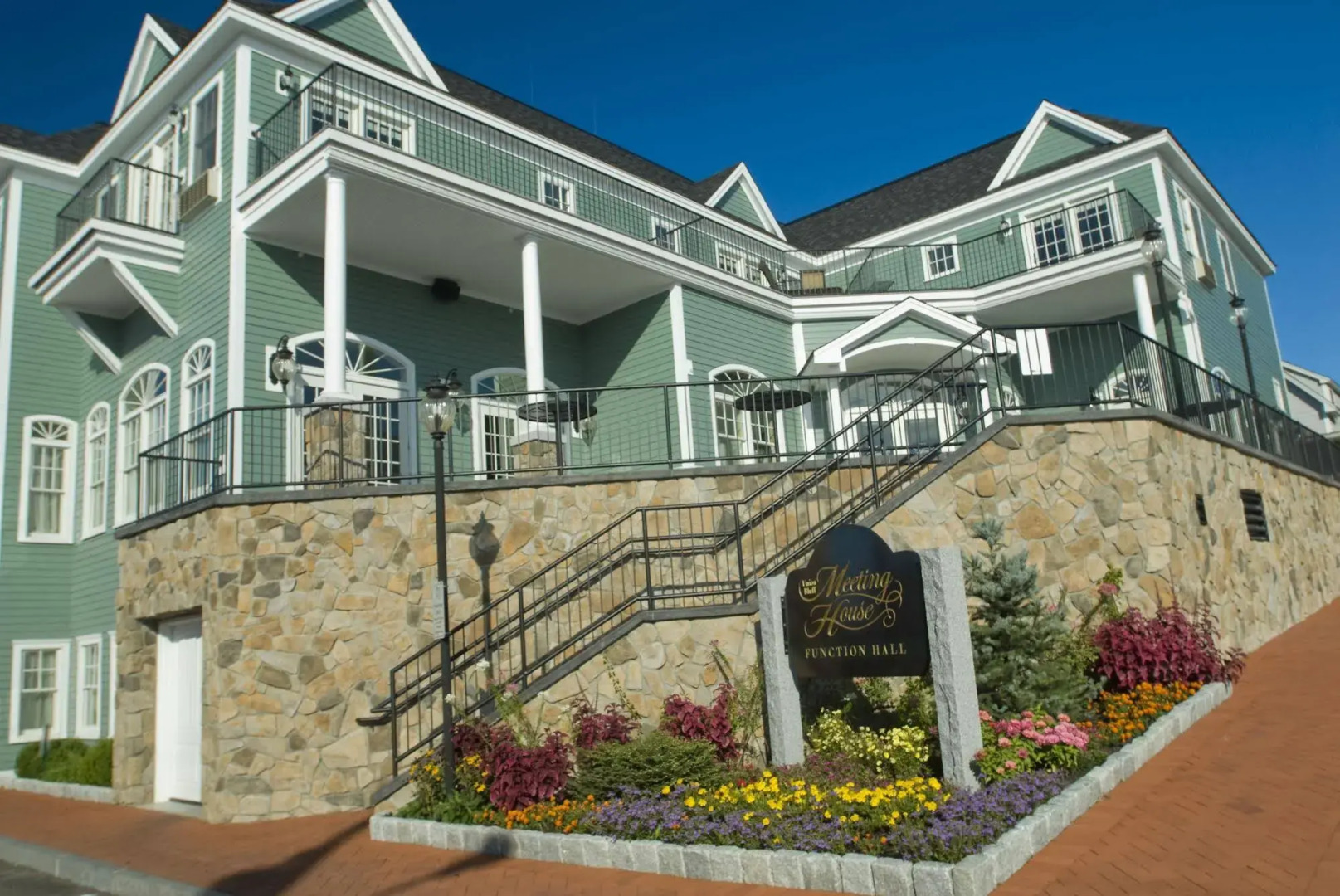 Union Bluff Hotel & Meeting House