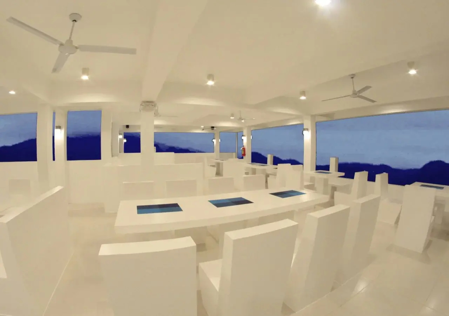 Coron Bluewave Hotel