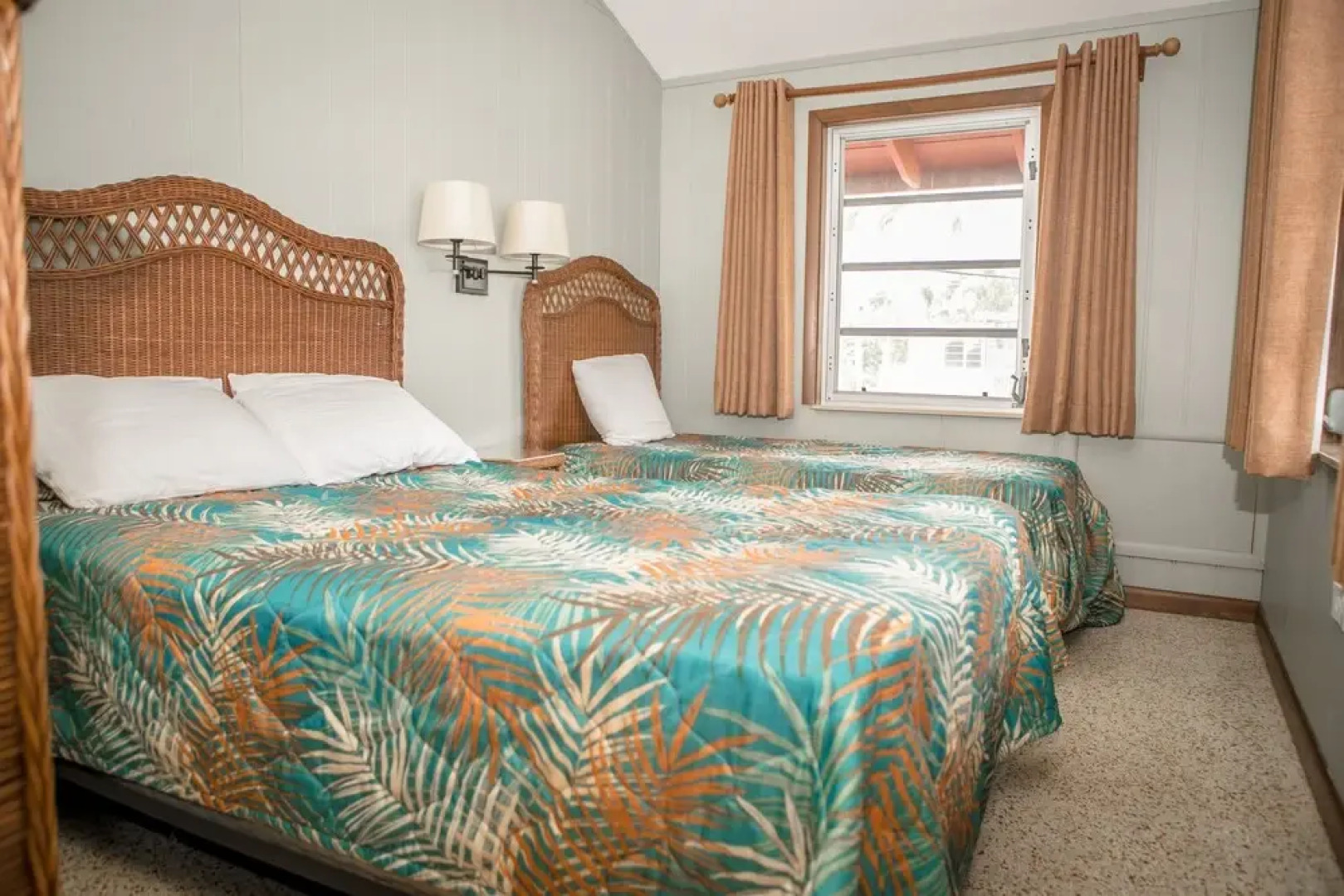 Ragged Edge Resort & Marina