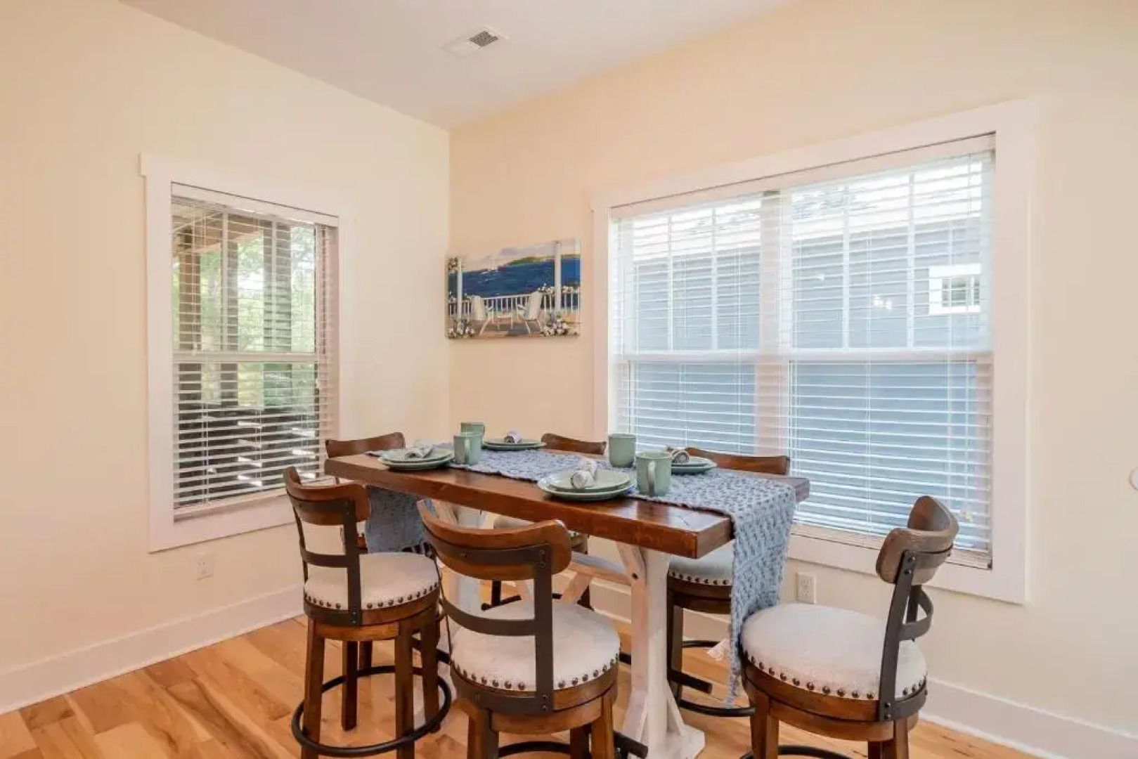 Shore 2 Relax by Oak Island Accommodations