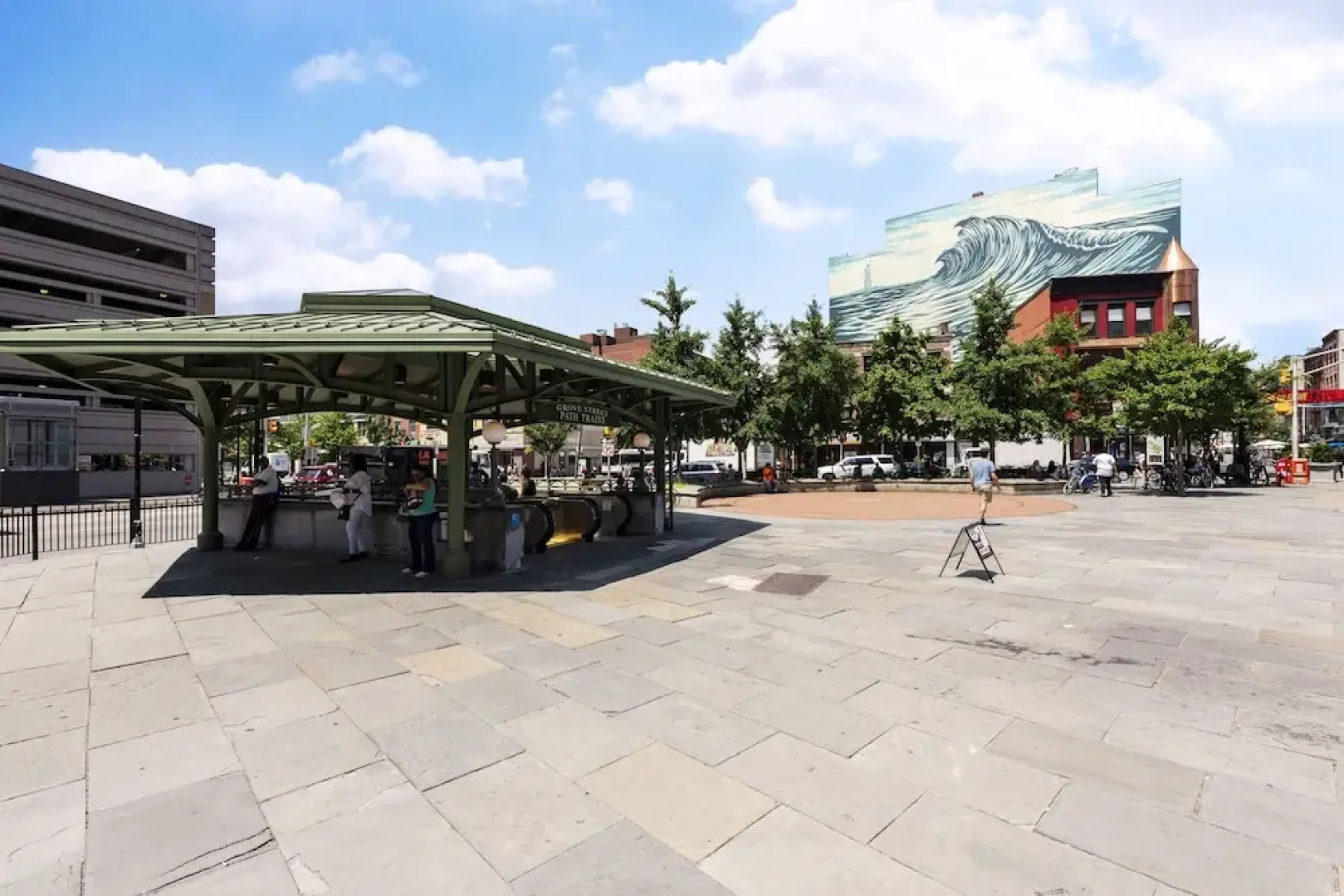 Furnished Quarters at Grove Pointe