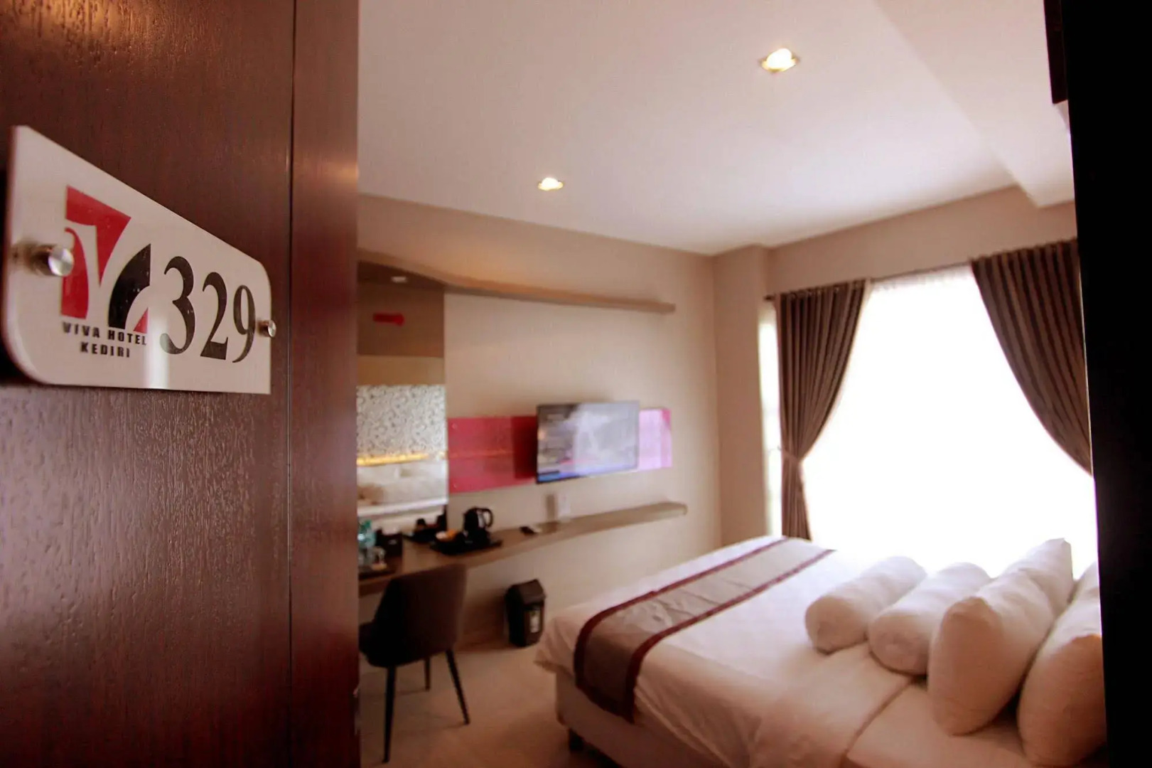 Viva Hotel Kediri, Azana Hotels Collection