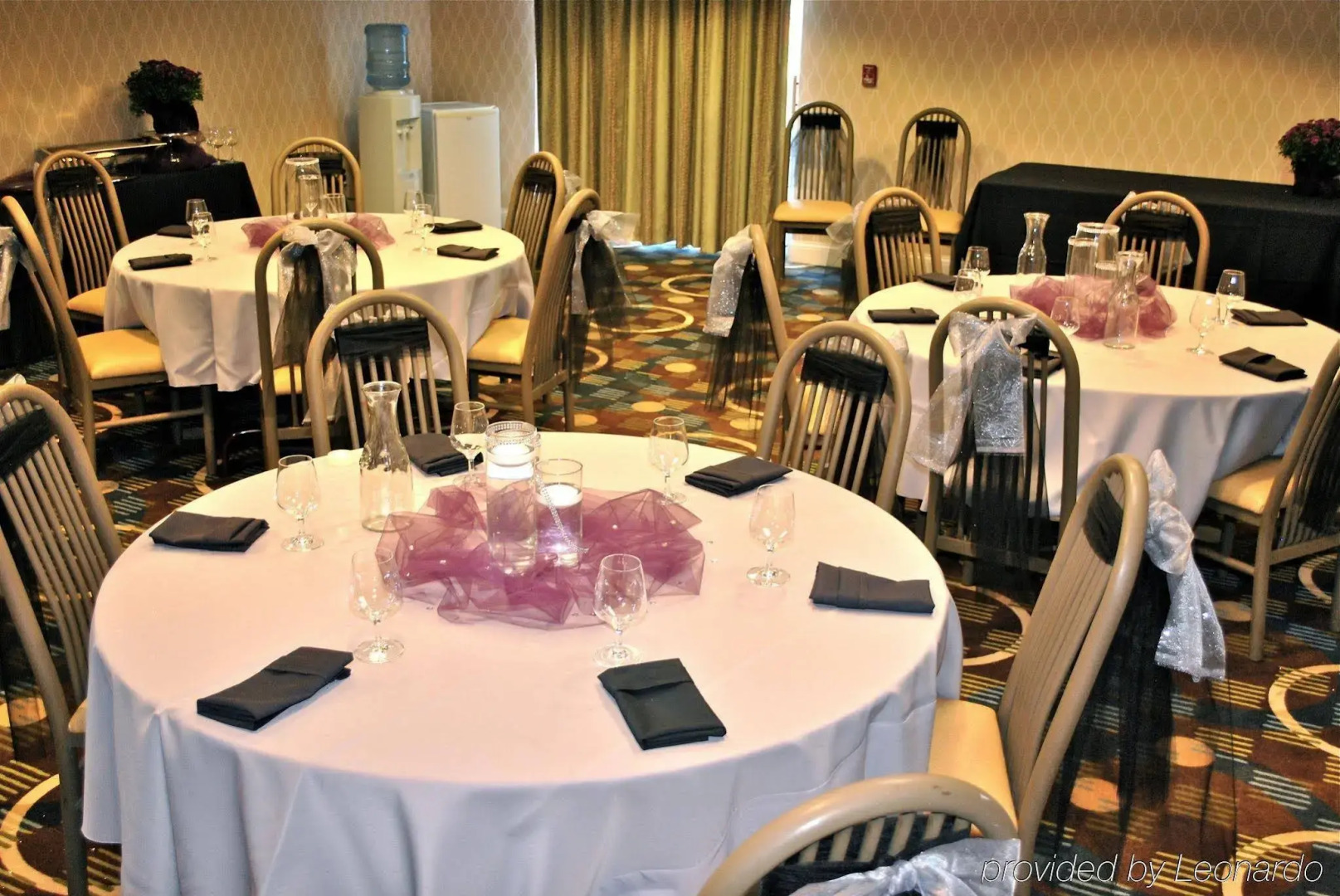 Holiday Inn Express & Suites St Joseph by IHG