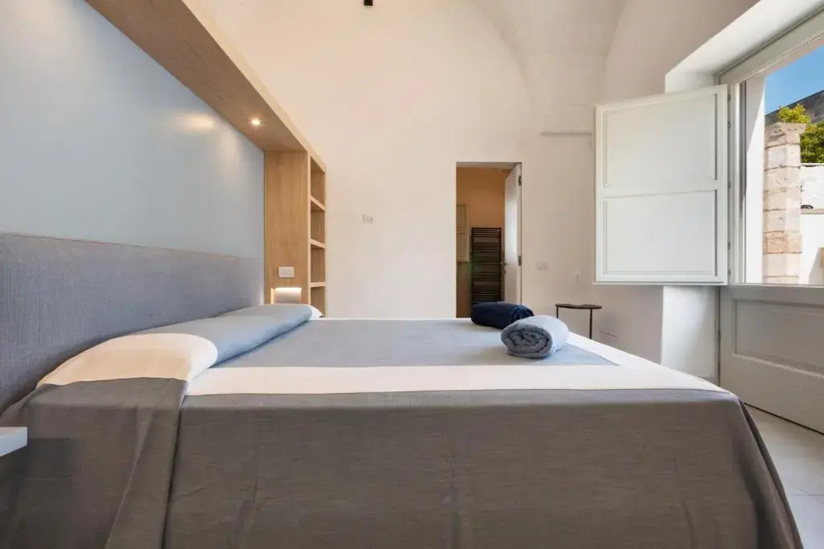 Villa Ilse by BarbarHouse