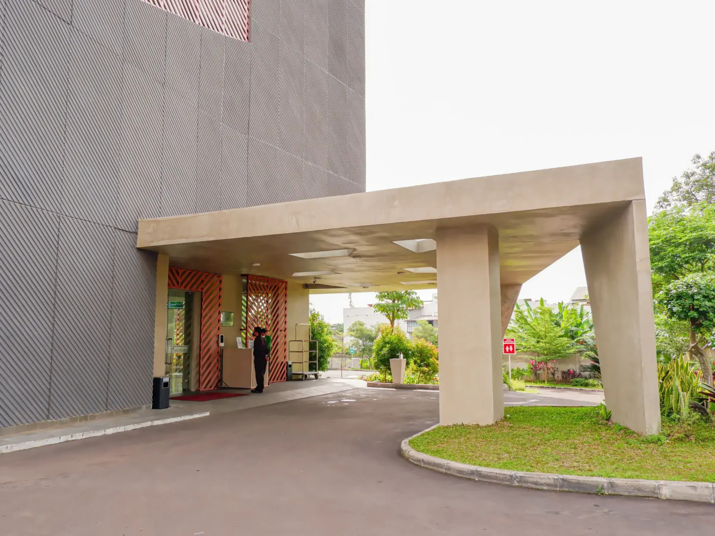Swiss-Belexpress Cilegon