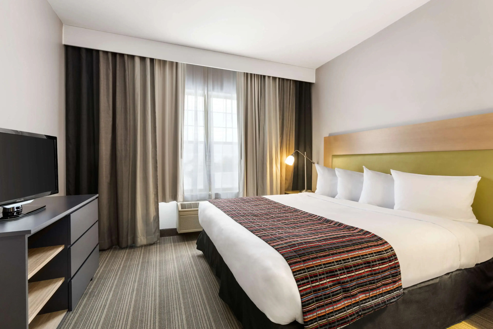 Country Inn & Suites by Radisson, Wausau, WI