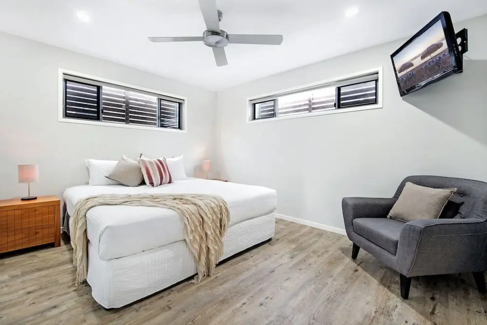 Luxury 1 Bedroom home in Broadbeach Waters