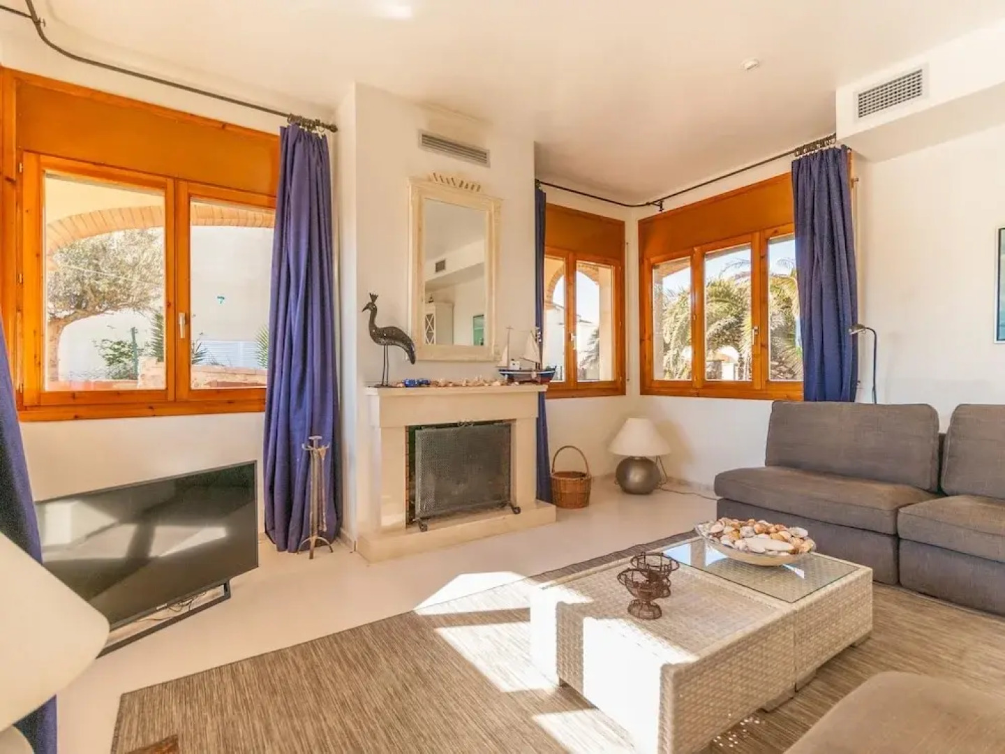 Detached Villa With Privated Pool Situated at the Seafront in Sant Pere Pescador