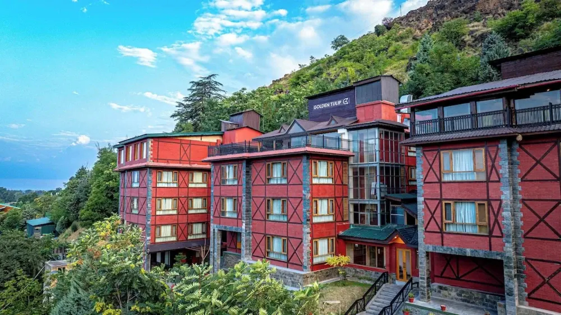 Golden Tulip Srinagar