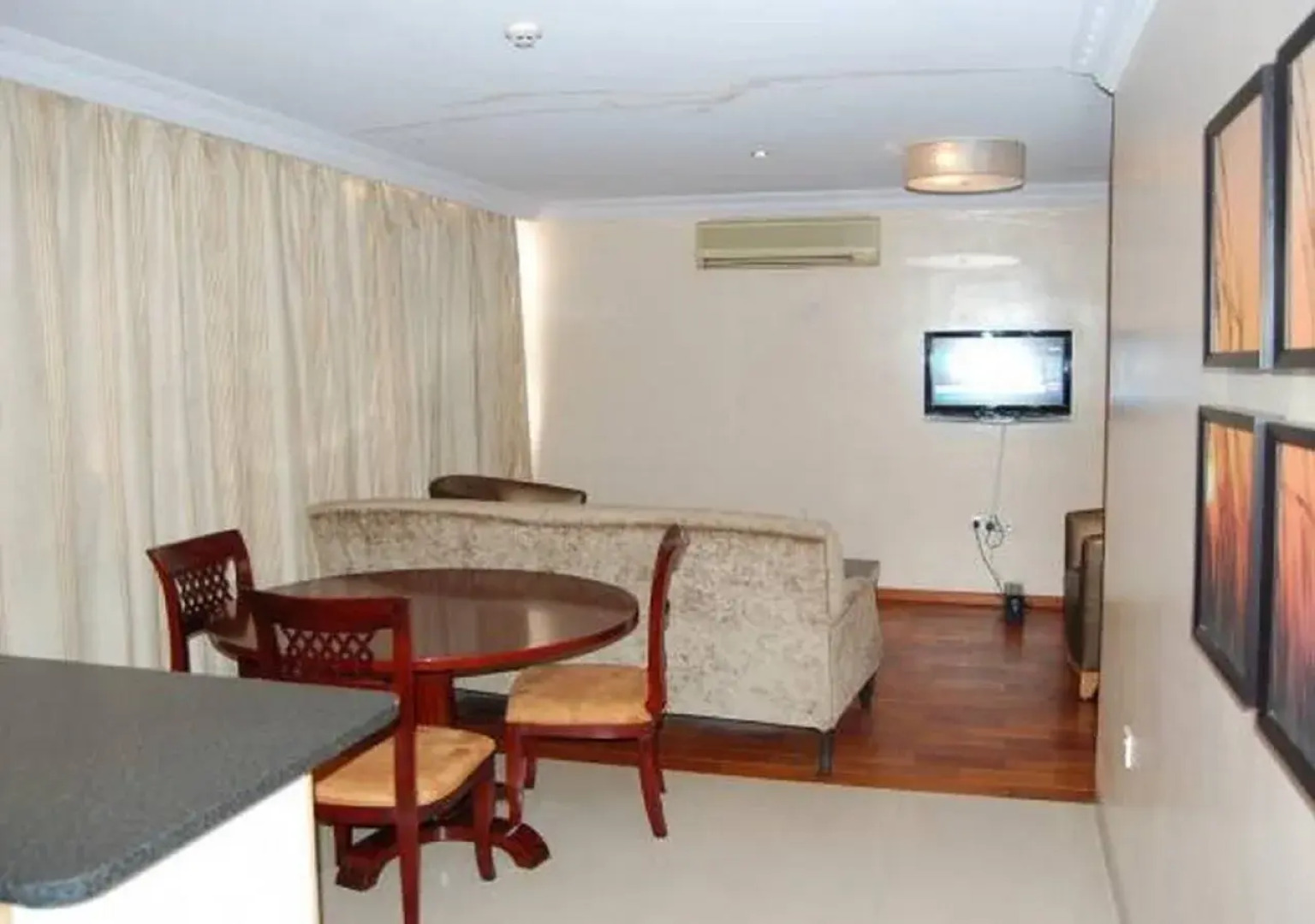 Owu Crown Hotel Ibadan