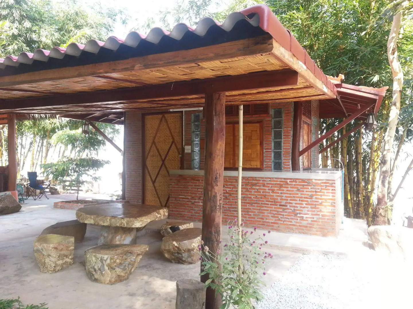 Rim Nam Kong Homestay