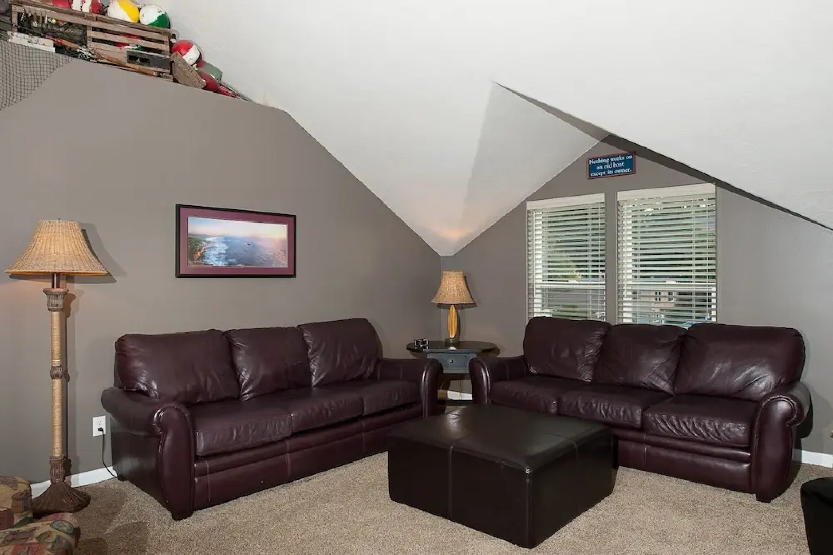 Browne's Beach n' Pad 3 Br home by RedAwning