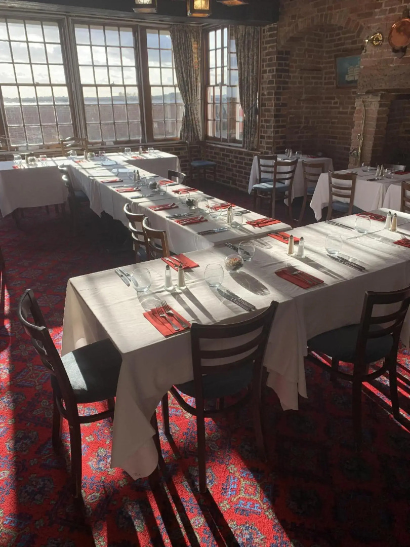 Ye Olde White Harte Hotel