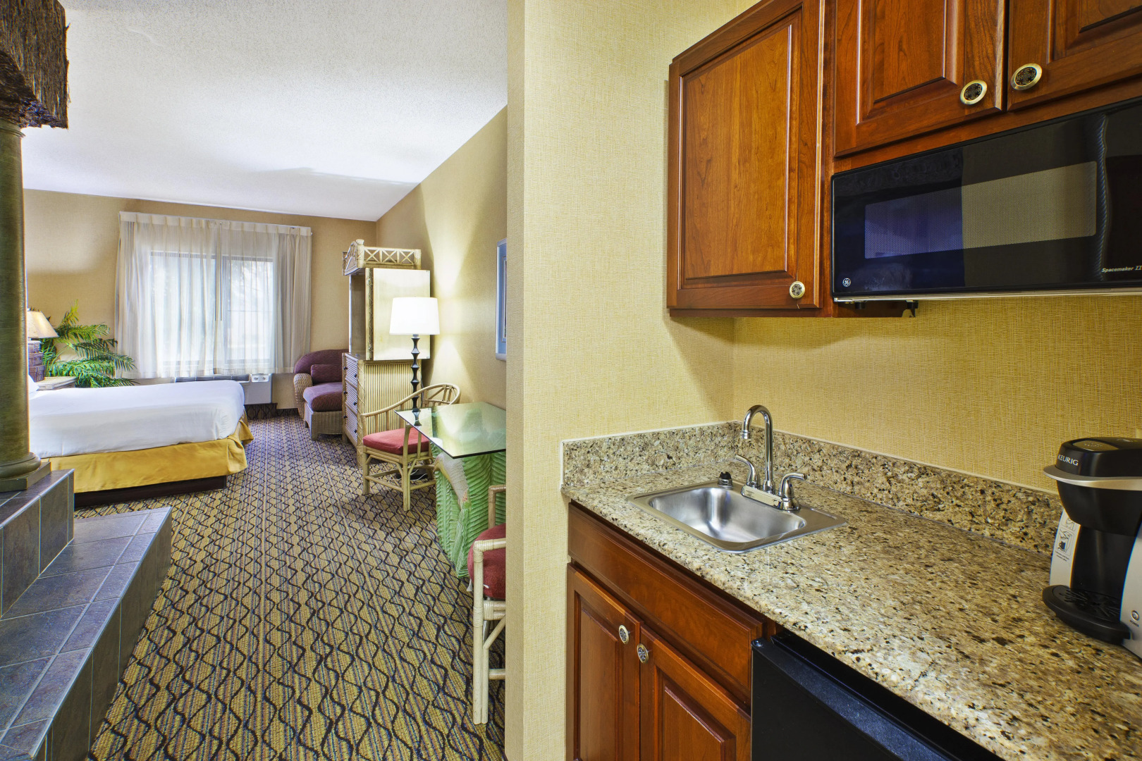 Holiday Inn Express Hotel & Suites Belleville by IHG