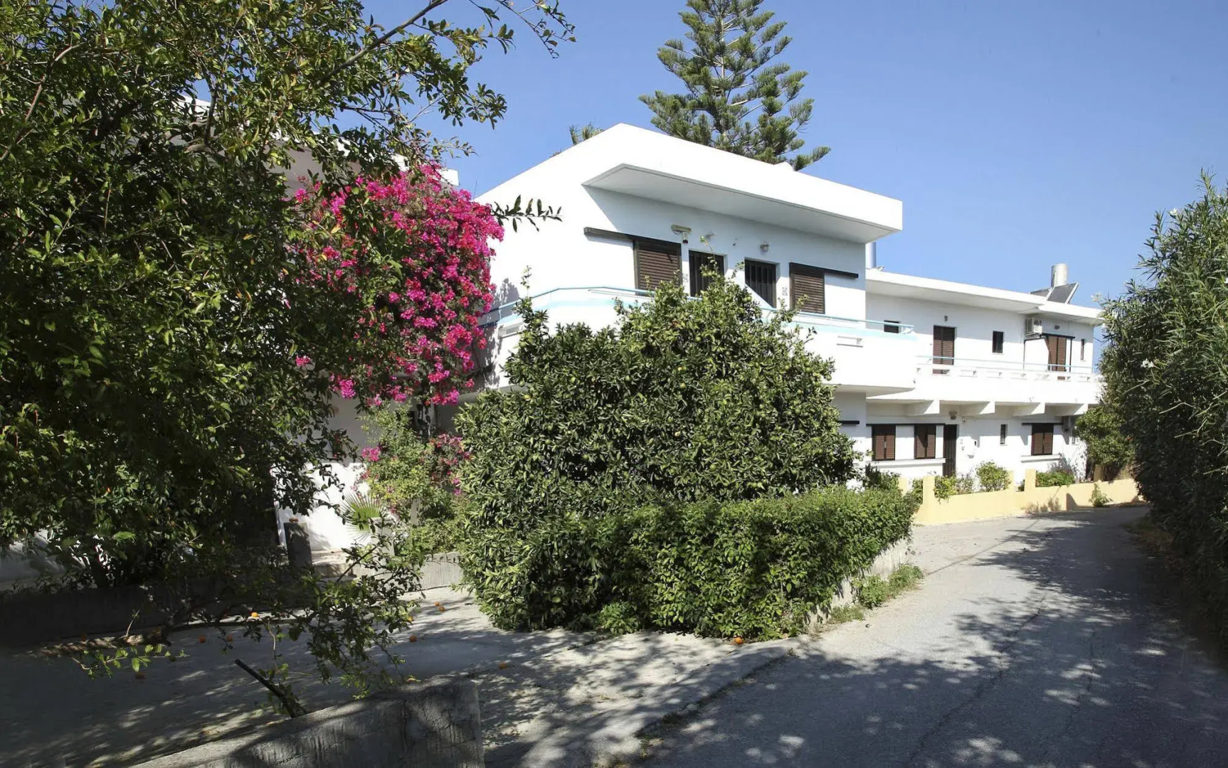 Yiannis Apartments
