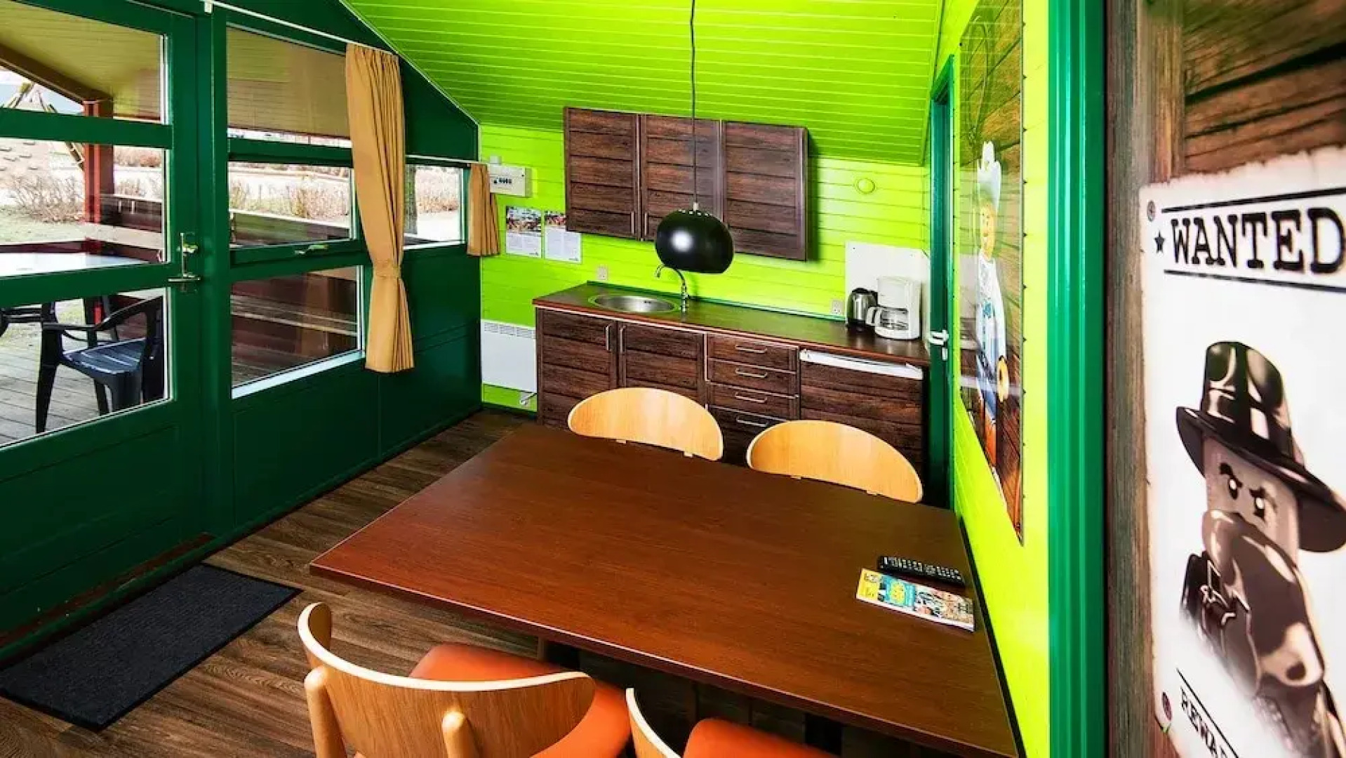 LEGOLAND Wilderness Barrels & Cabins