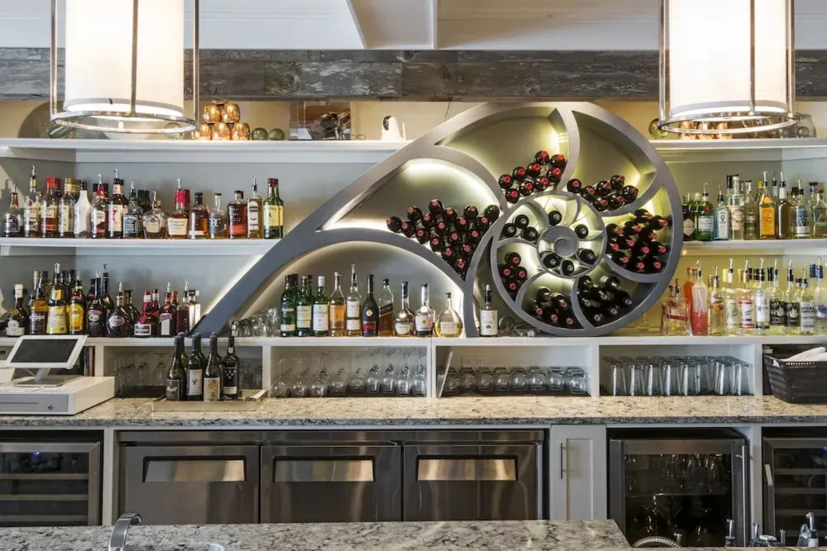 Seaside Oceanfront Inn