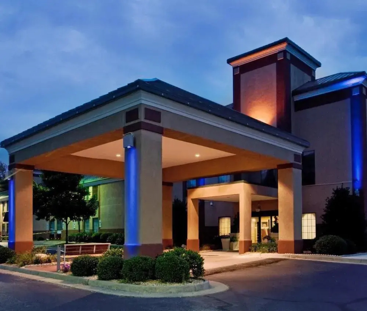 Holiday Inn Express South Boston