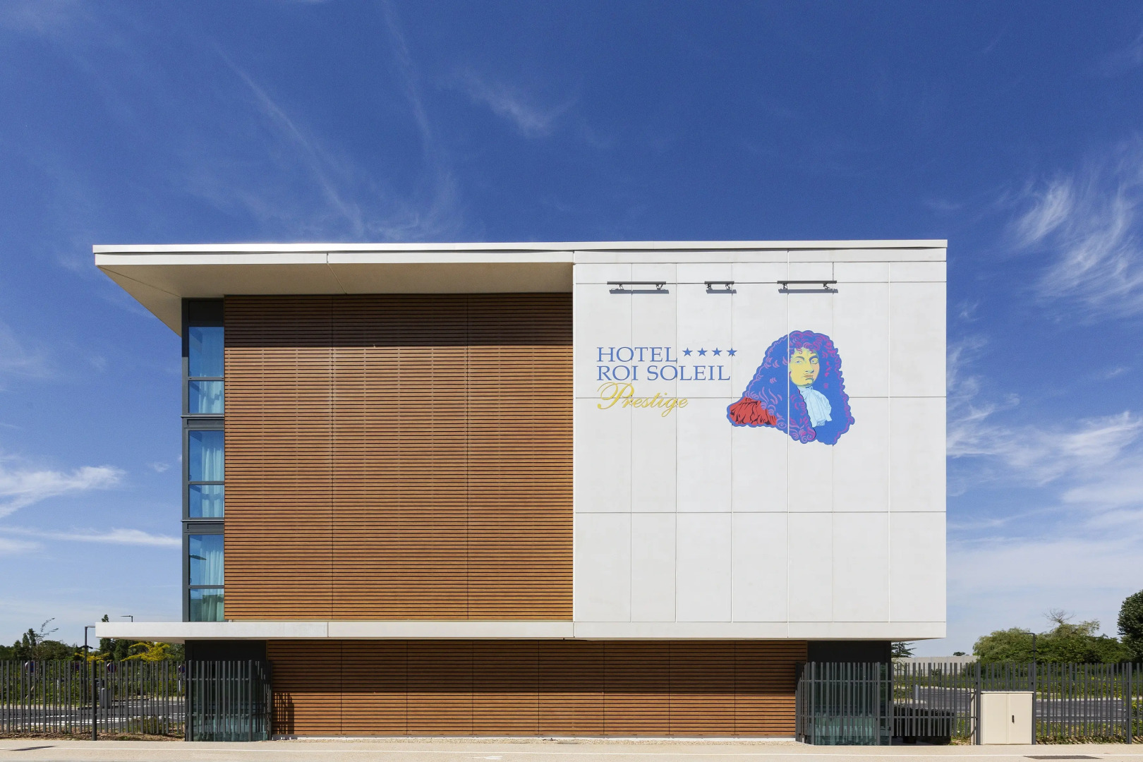 Hôtel Roi Soleil Prestige Plaisir - St Quentin