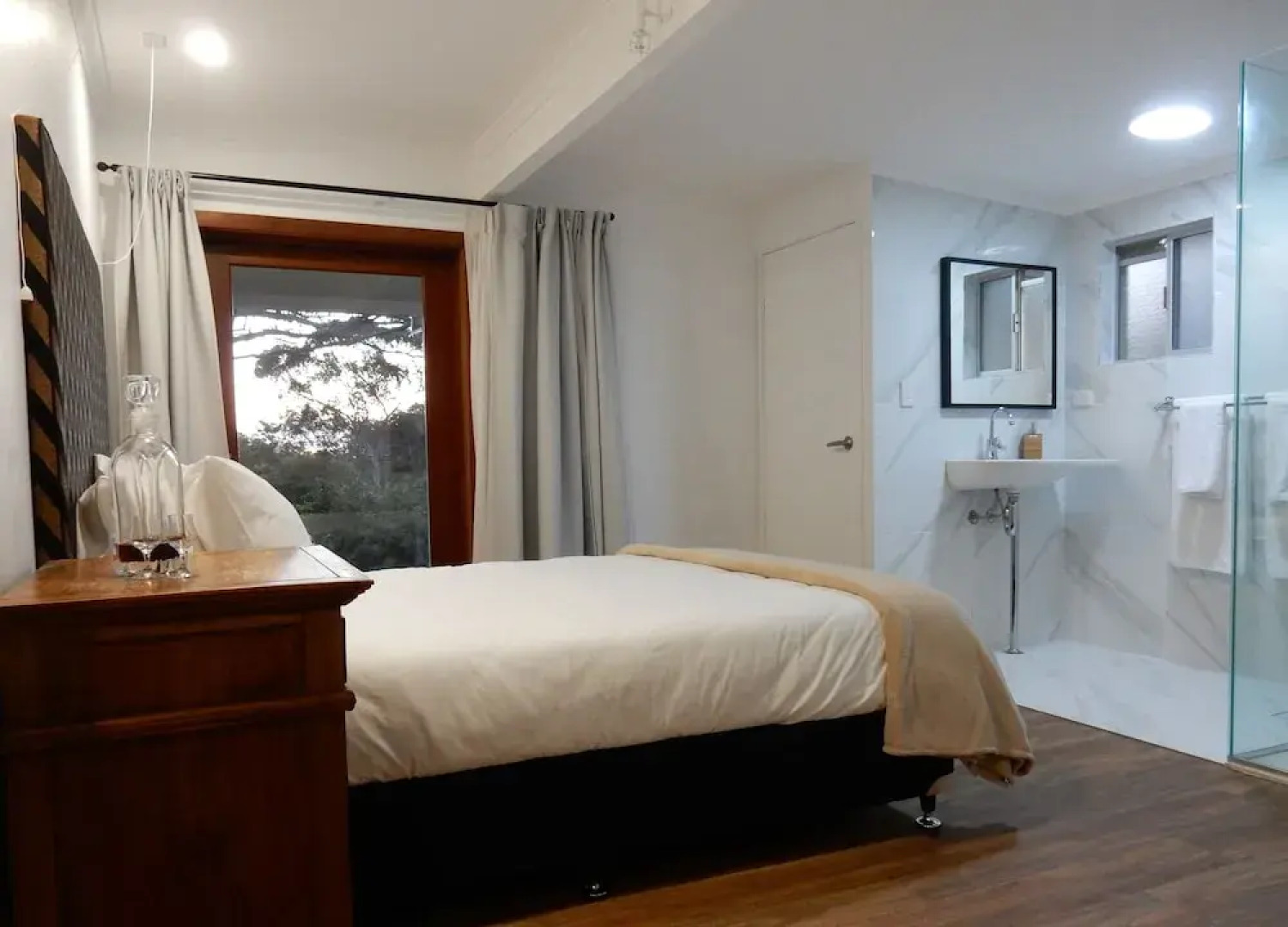 The Lodge Mapleton Falls