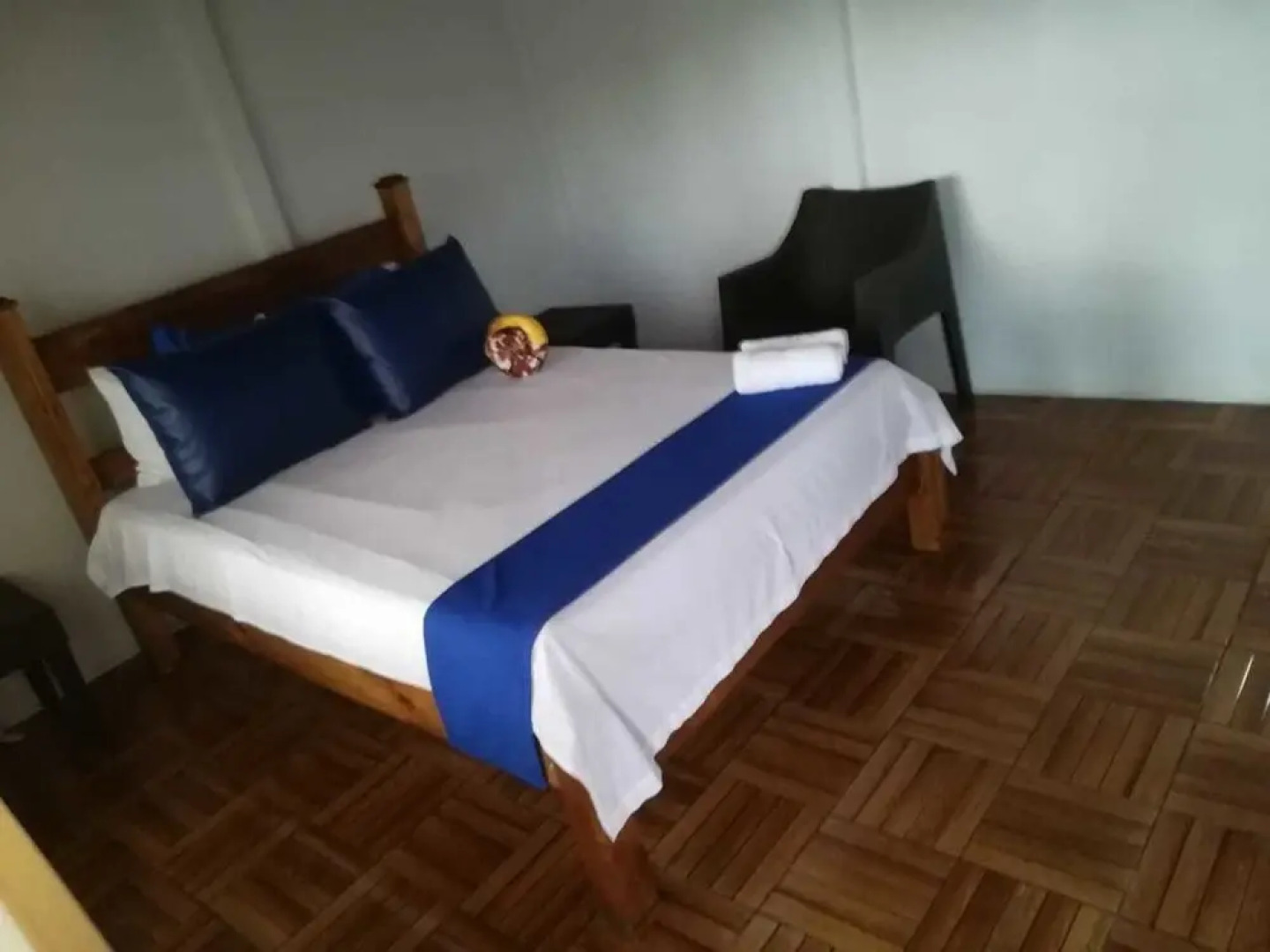 Soda y Cabinas El Parque