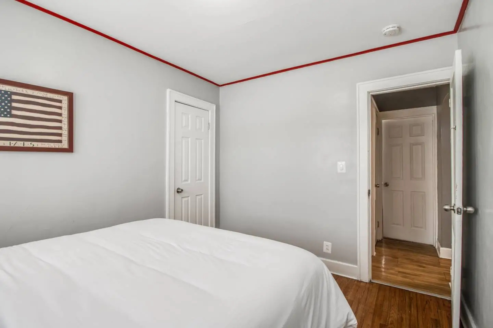 AutoManiac spot in the heart of Pontiac/3 beds 2 baths