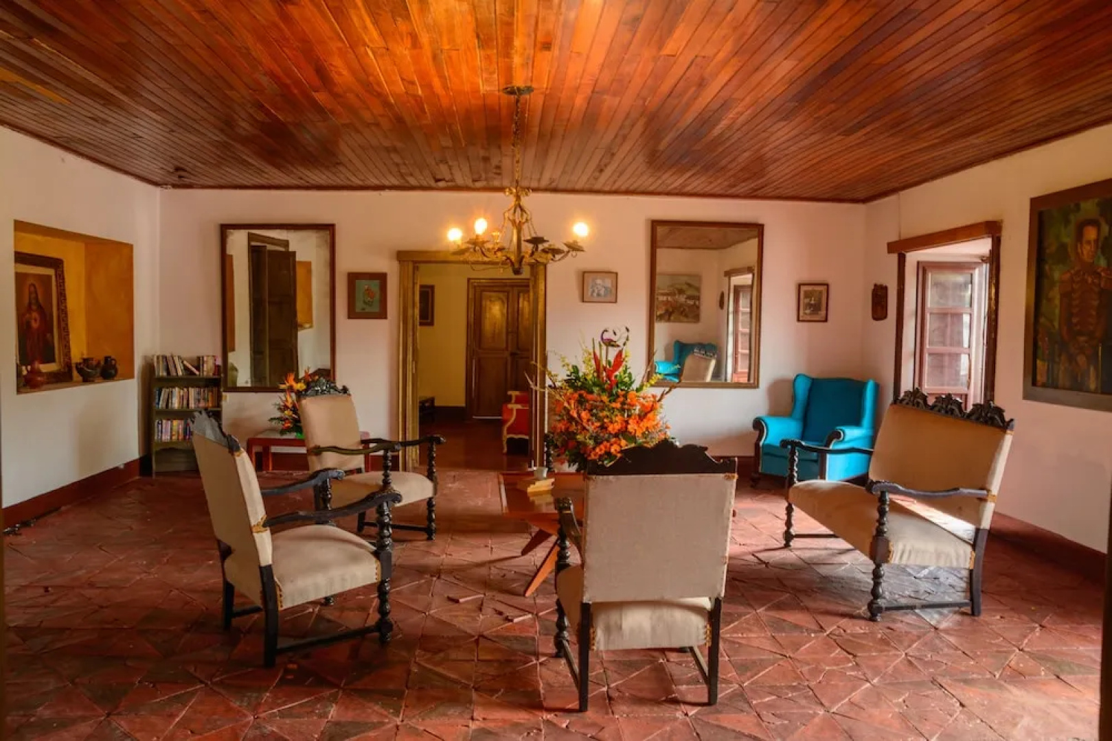 Hosteria Colonial La Cueva de Leo