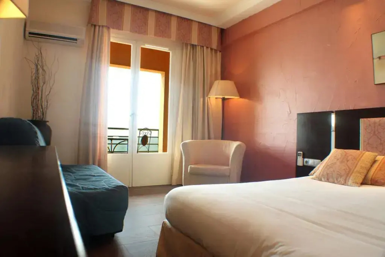 Surplage Hôtel Cavalière