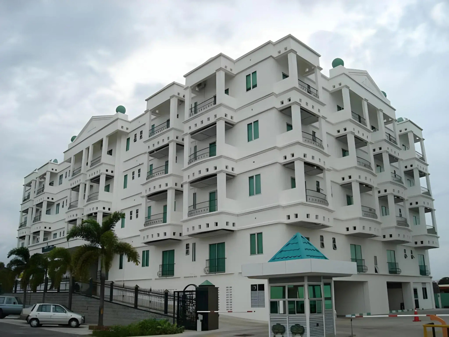 Mciti Suites