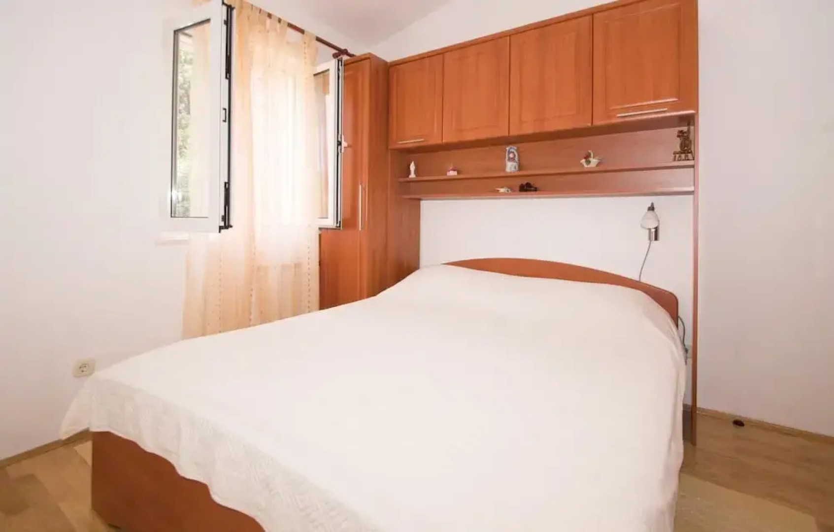 Nice Apartment in Racisce With 2 Bedrooms and Wifi