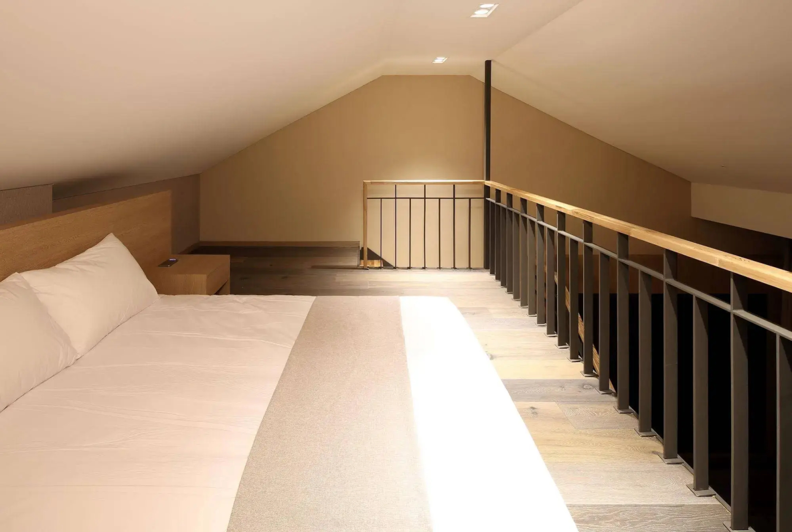 Dukgu Oncheon Hotel