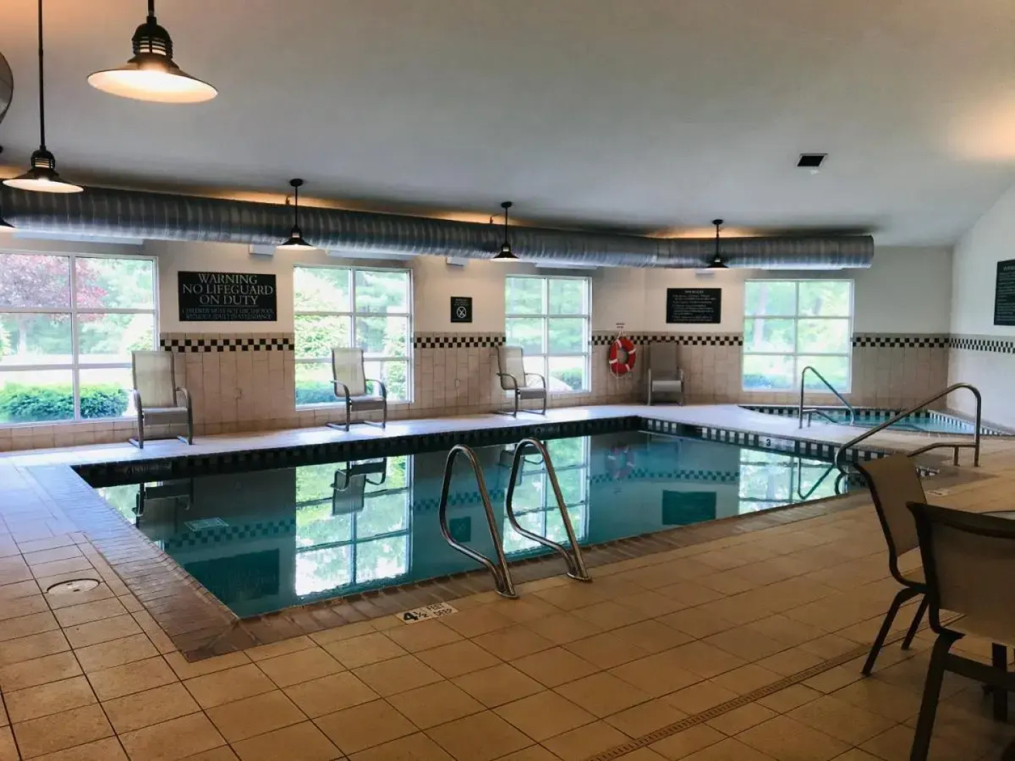 Country Inn & Suites by Radisson, Lake George (Queensbury), NY