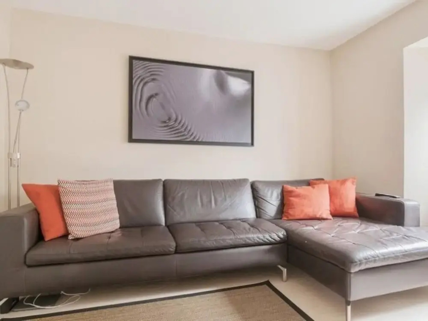 Max & Ben's Apartments