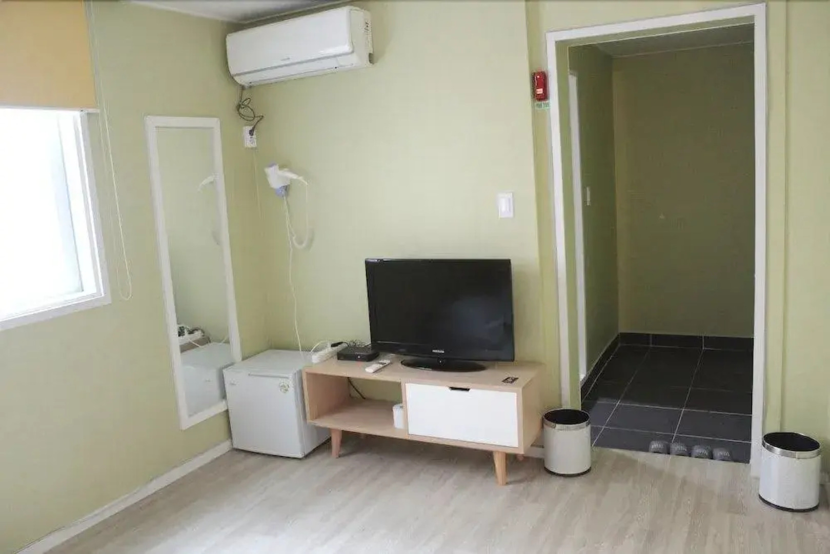 Hi & J Guesthouse - Hostel