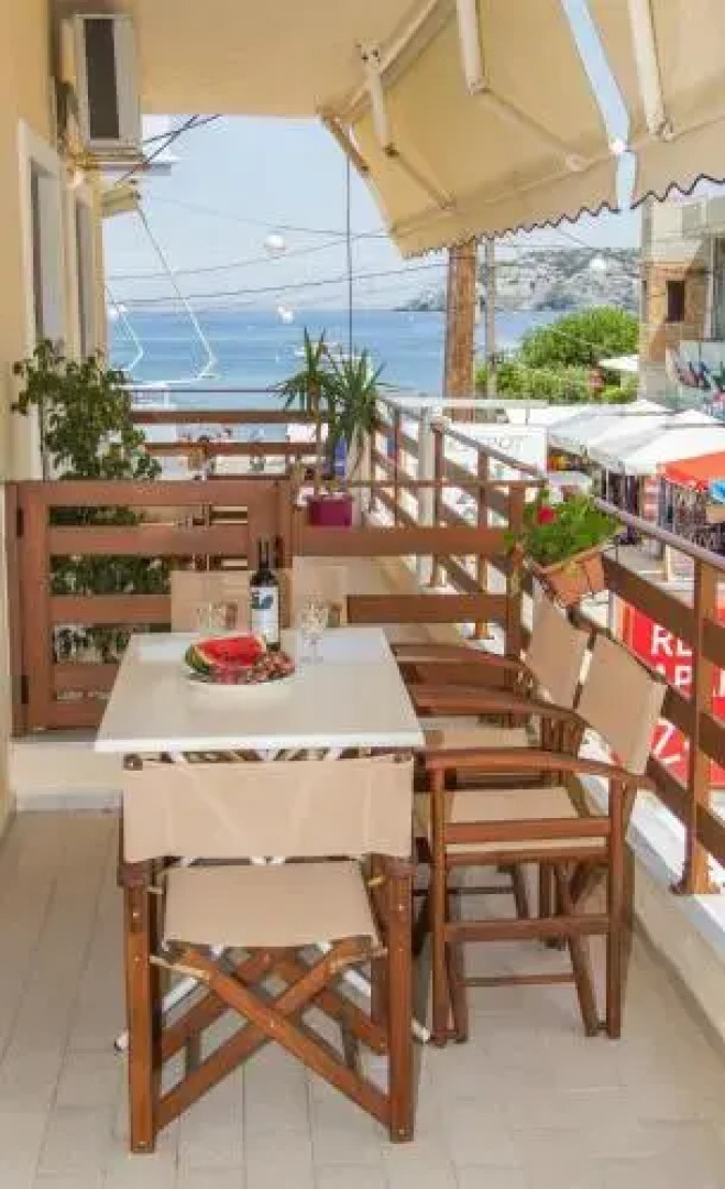 Zorbas Hotel And Apartments