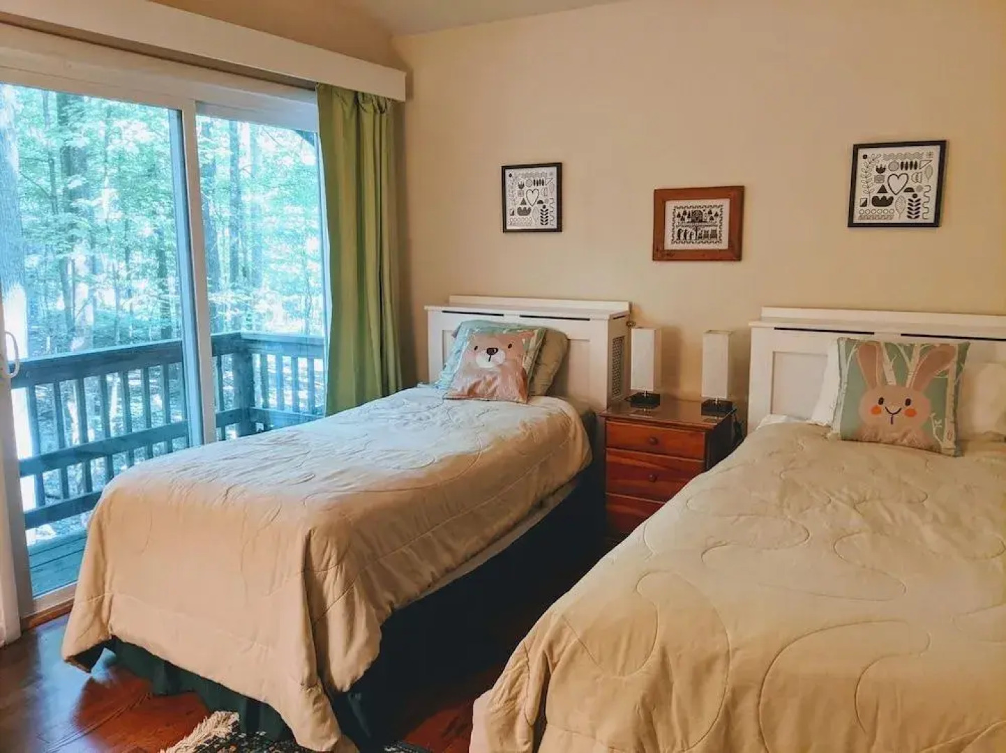 Autumn Wings - A Natural Retreat