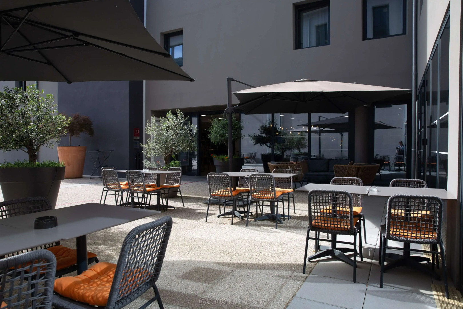 CAMPANILE MARSEILLE EST - Aubagne