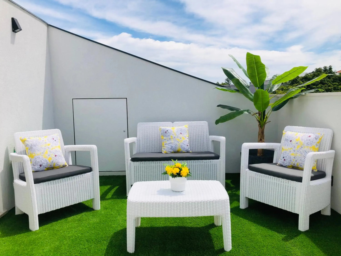 Central Tiled Apartment