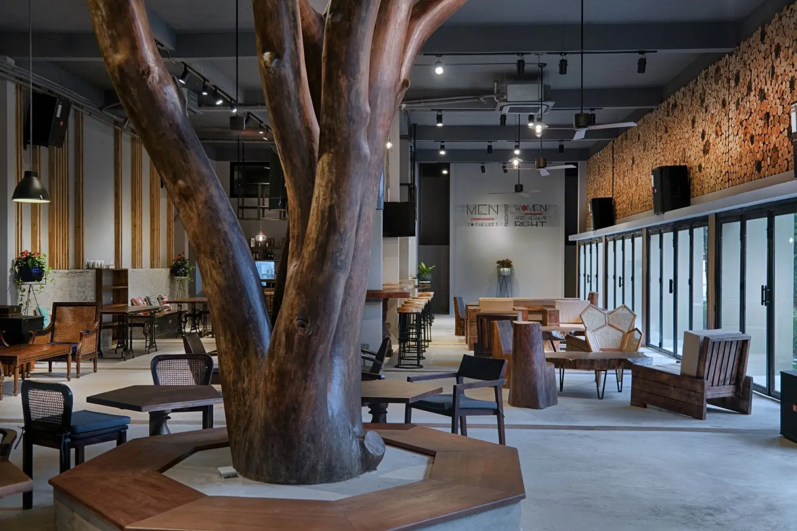 9Station Hostel & Bar Phu Quoc