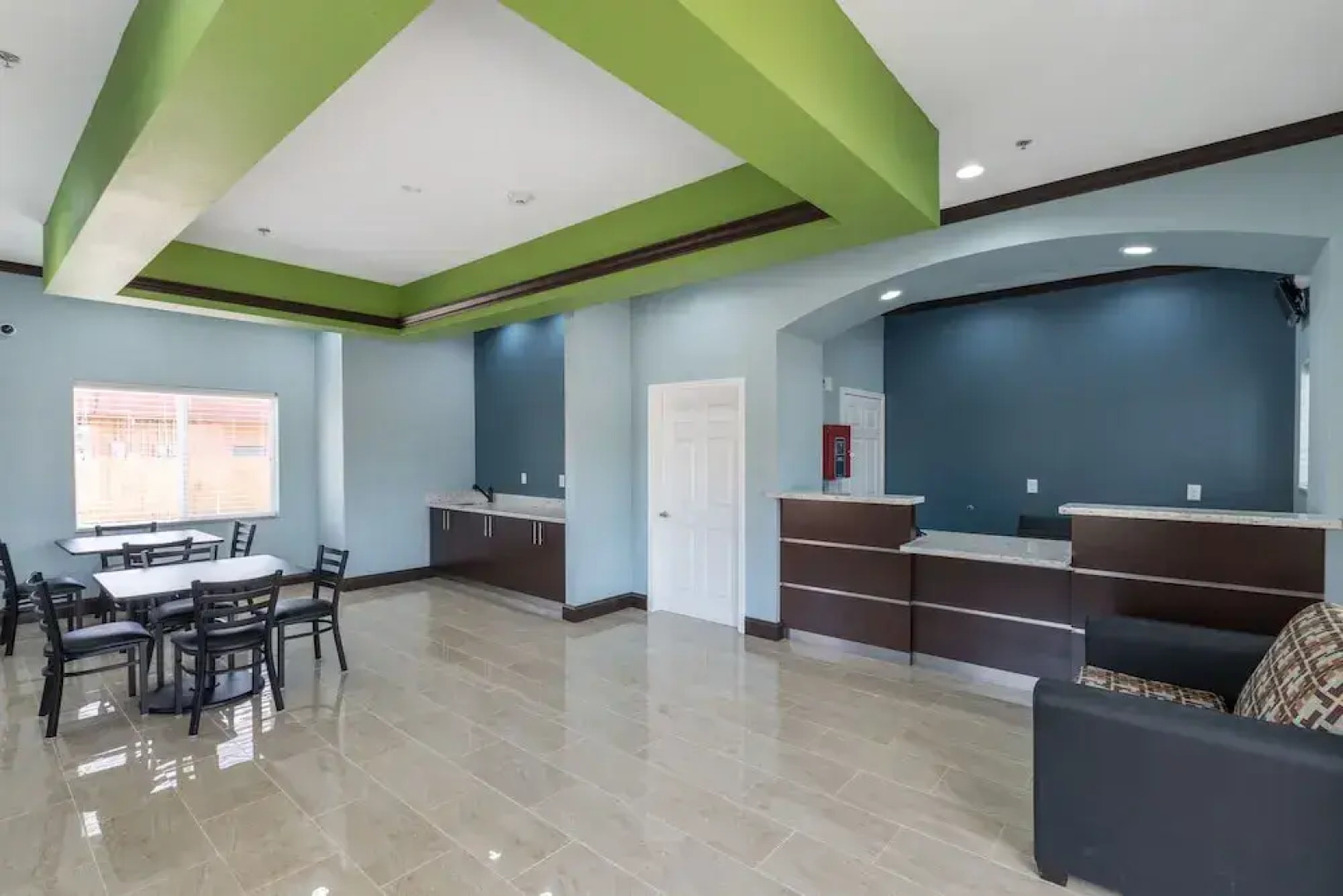 Scottish Inns & Suites