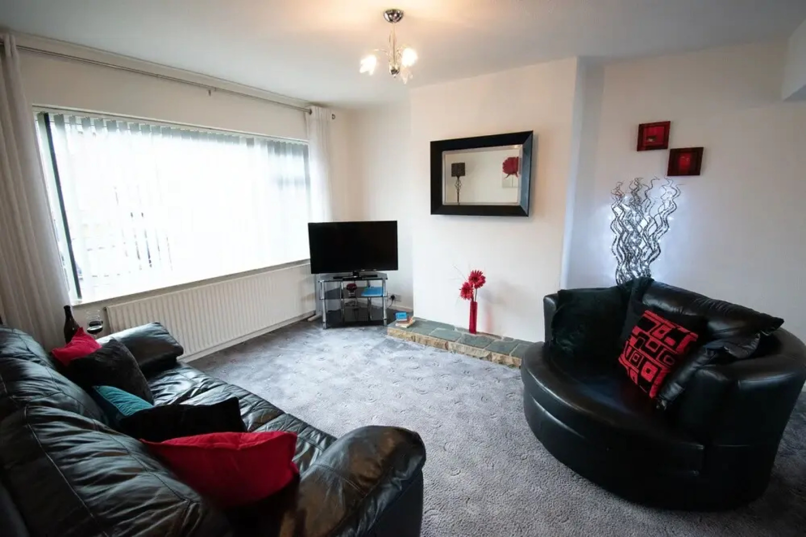 Ideal Lodgings in Whitefield