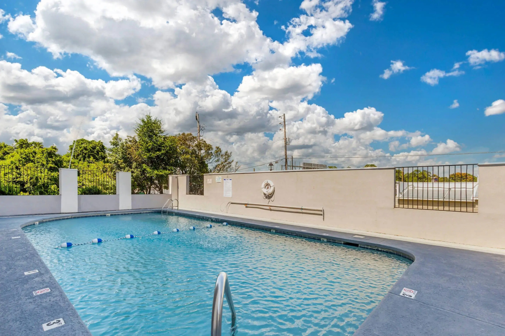 Quality Inn & Suites Spring Lake - Fayetteville near Fort Bragg