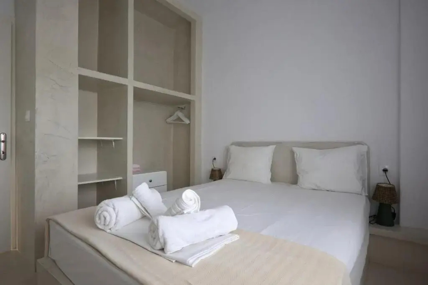 Family Maisonette with pool #4