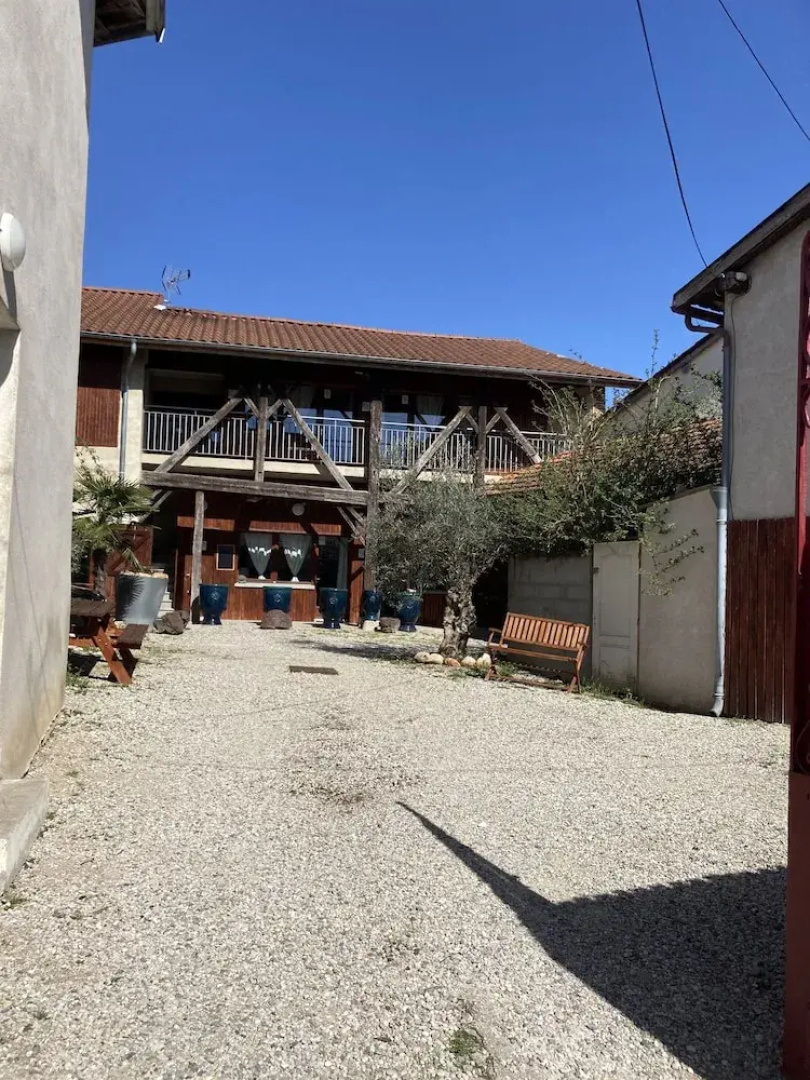 The Resid For Calixte